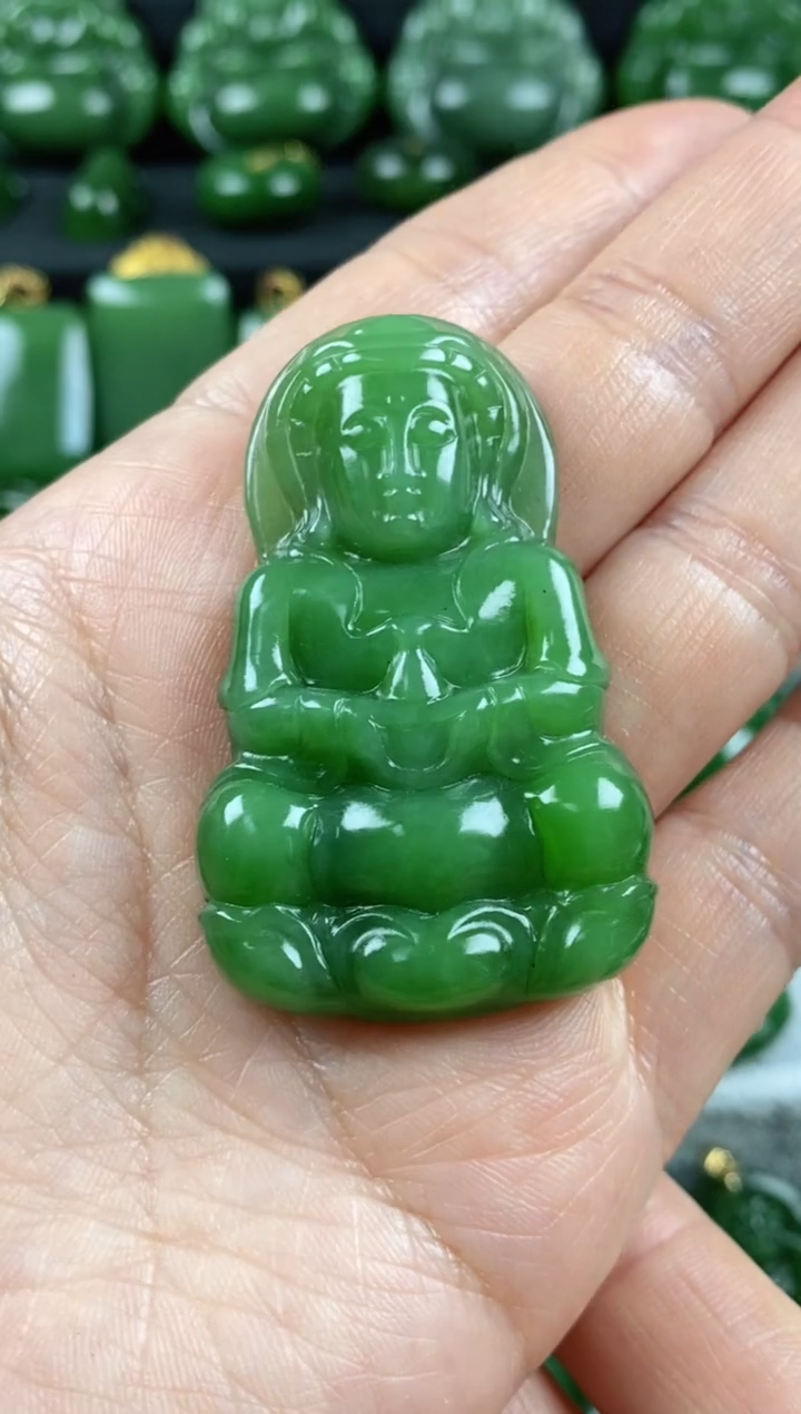 和田玉未镶嵌颈饰观音