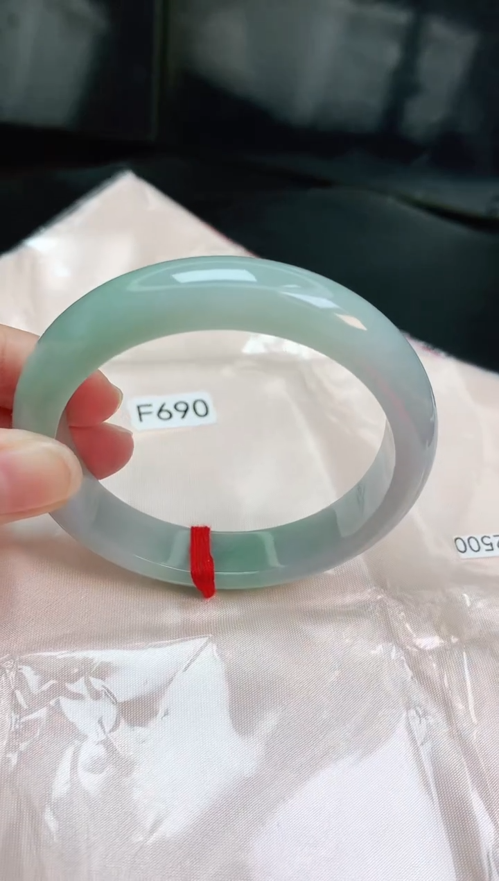 【闪购商品】翡翠手镯未镶嵌缅甸天然A货翡翠手镯