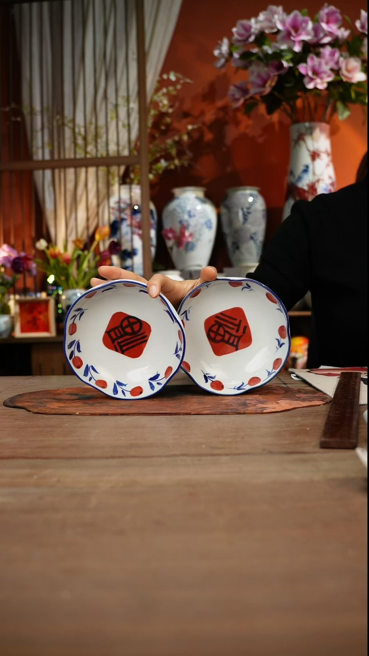 当代高温釉下彩手绘陶瓷餐具