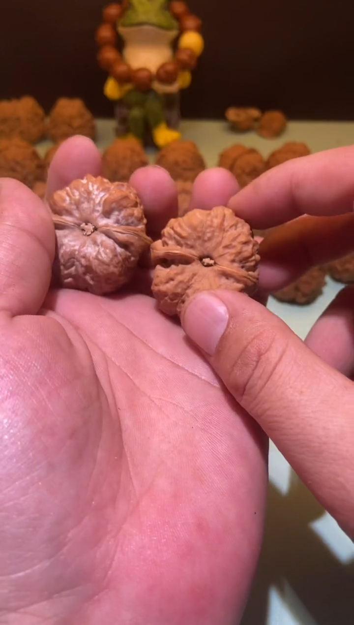 【闪购商品】文玩核桃吊坠山海核饰蛤蟆头39  148