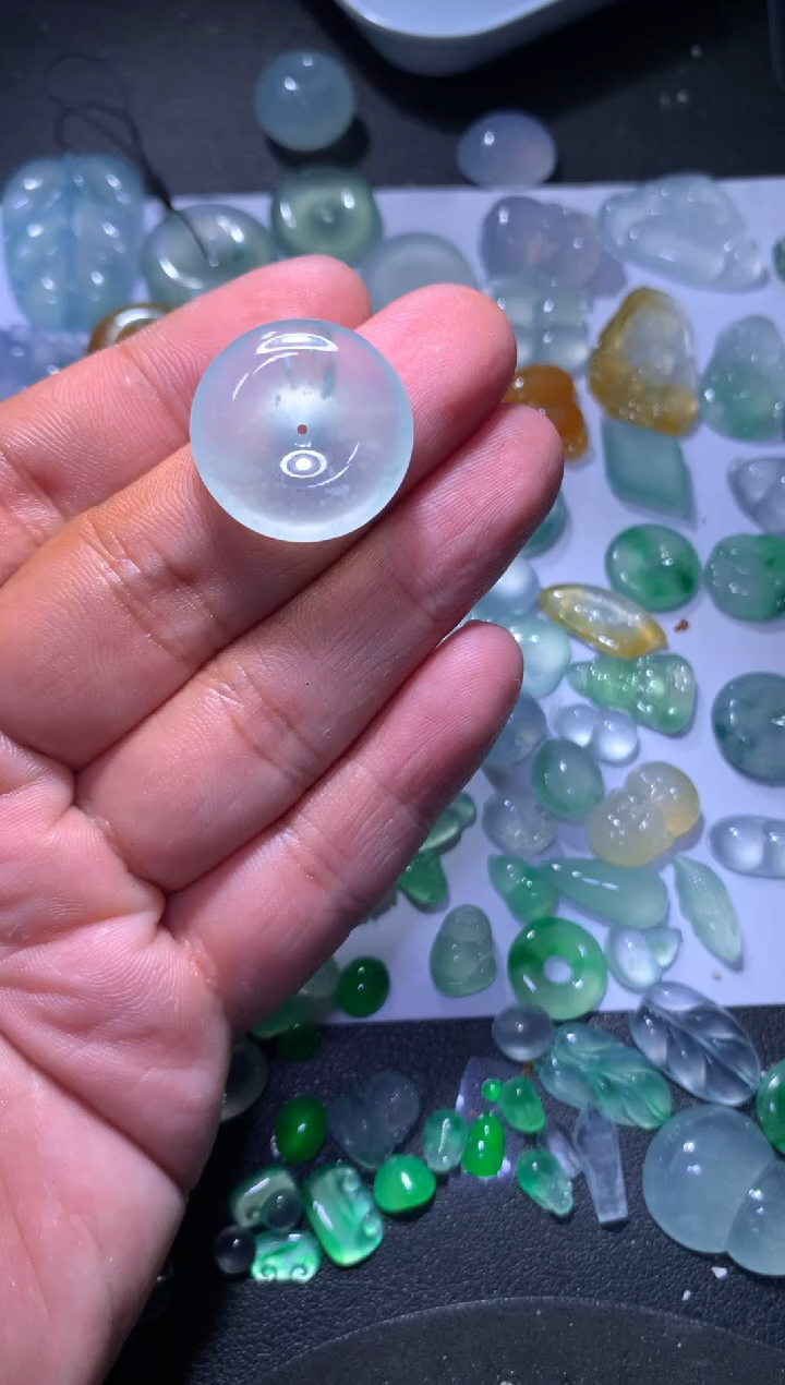 【闪购商品】翡翠颈饰未镶嵌平安扣