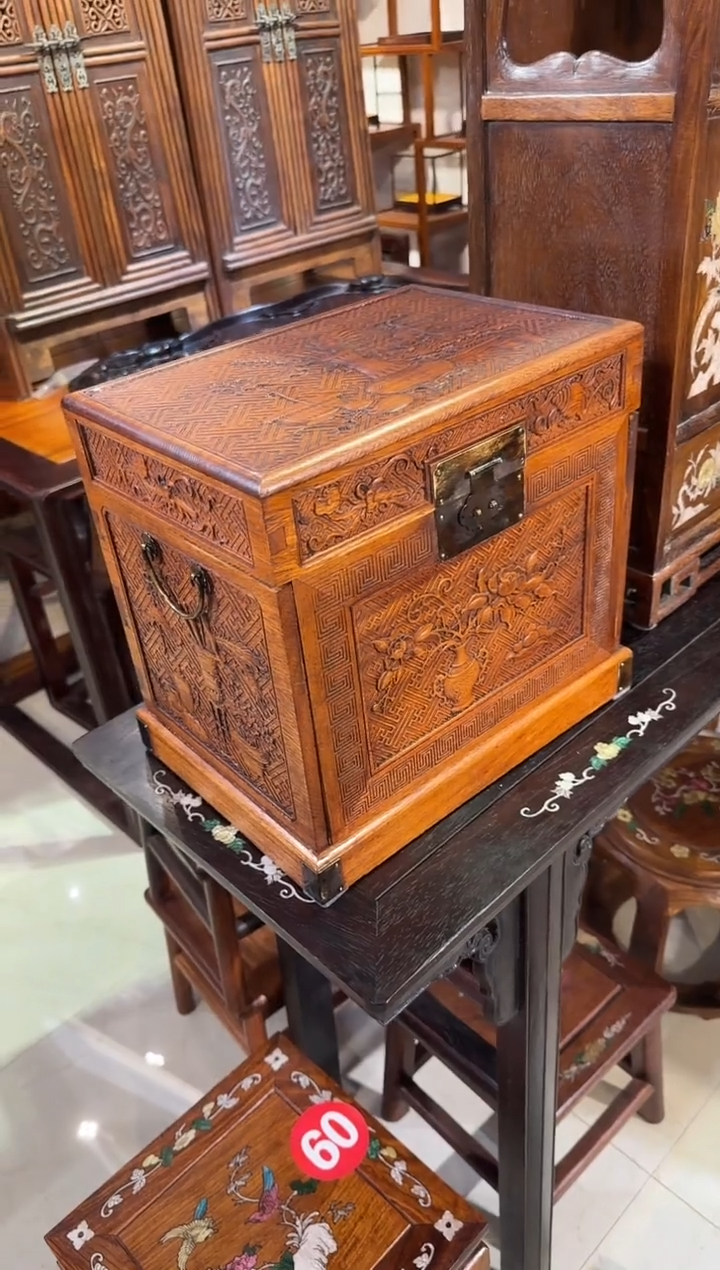 【闪购商品】木木艺雕刻花瓶官箱568.888