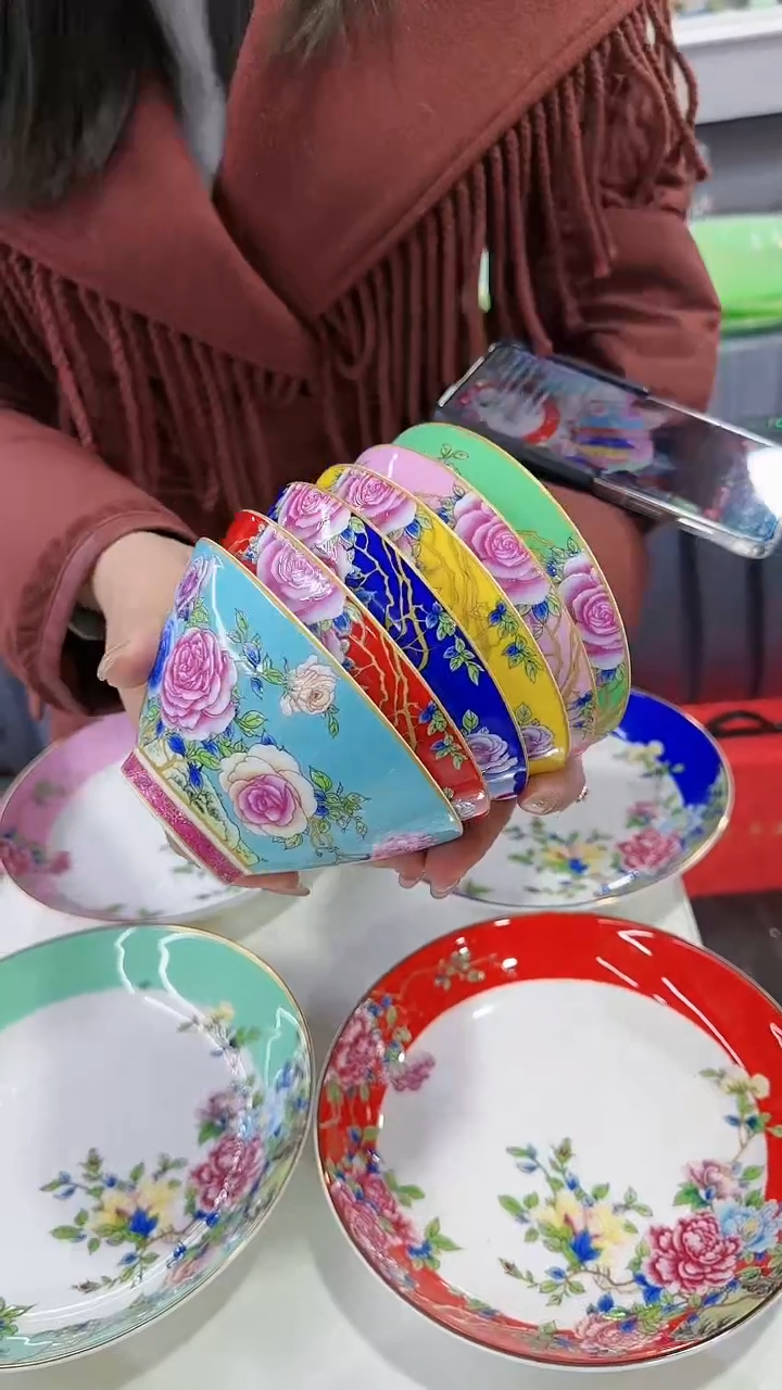 【闪购商品】瓷片斗笠碗5英寸饭碗混色10个