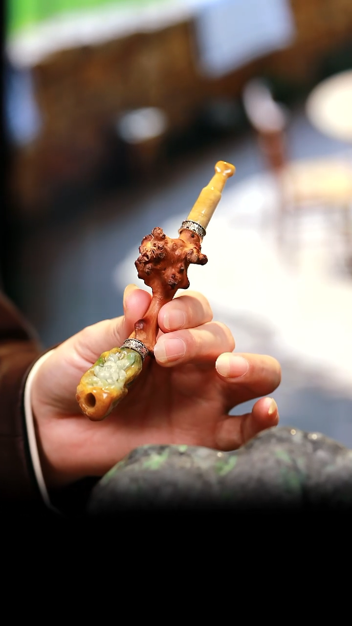 未镶嵌摆件翡翠烟杆