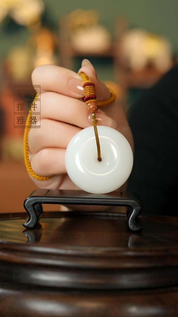 玉《平安扣手把》摆件