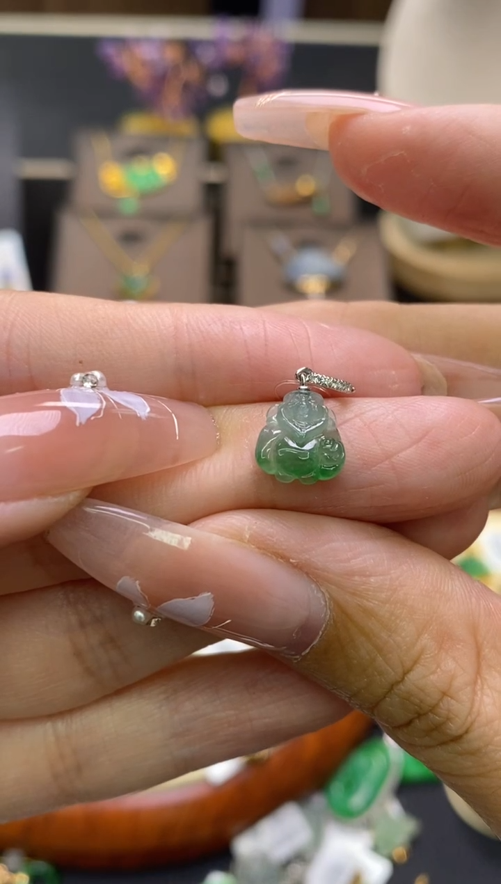 【闪购商品】翡翠颈饰18K金镶嵌净货18366