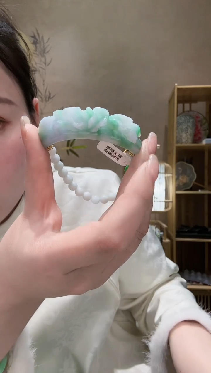 【闪购商品】翡翠颈饰未镶嵌吊坠