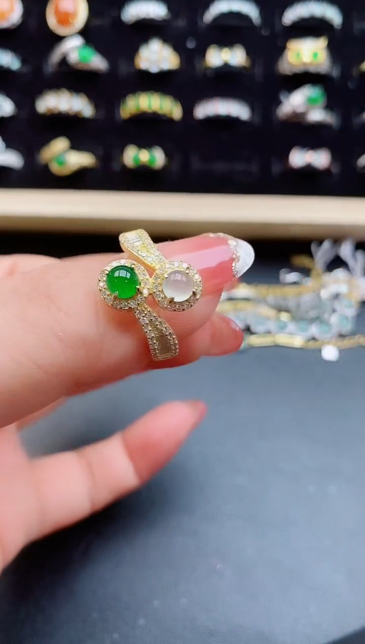 【闪购商品】翡翠戒指银S925镶嵌8500
