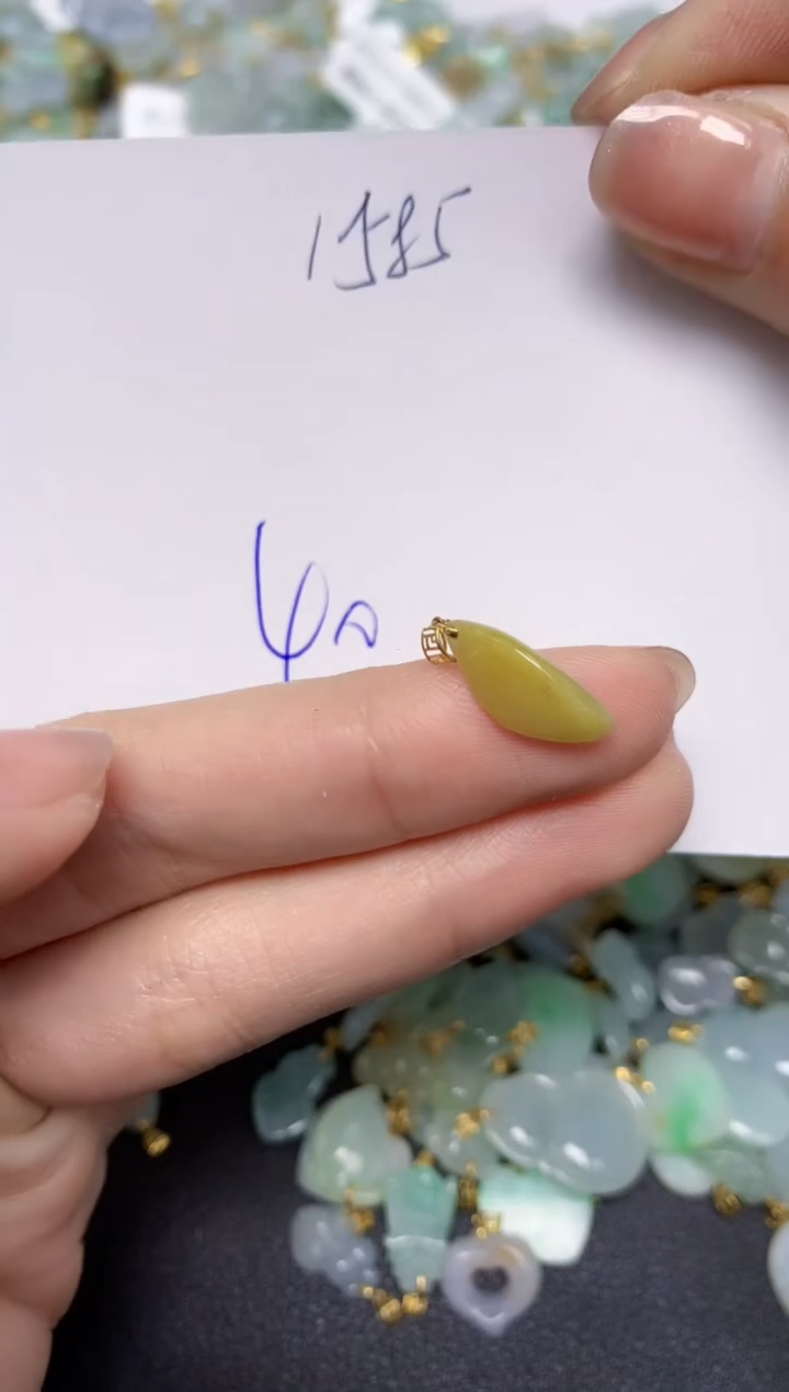 【闪购商品】翡翠颈饰18K金镶嵌 天然翡翠A货