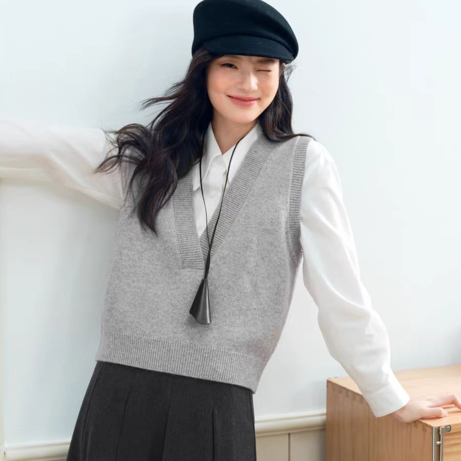 时尚搭子/诗凡黎灰色格雷系v领针织背心2025春新款3G2231491