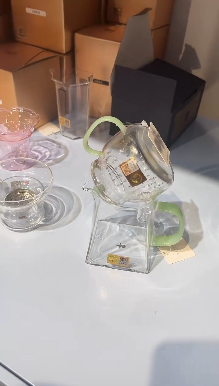 【闪购商品】言卿壶爱莲说泡茶壶+瀚然浅玉