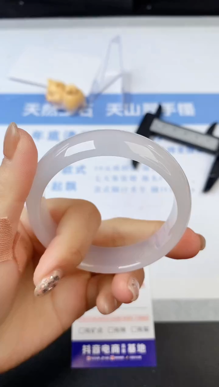 【闪购商品】石英质玉手镯未镶嵌s62-X-54.8