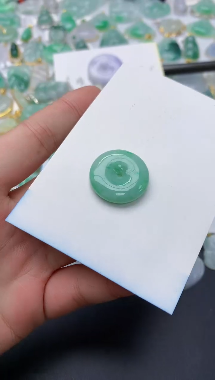 颈饰未镶嵌翡翠天然A货