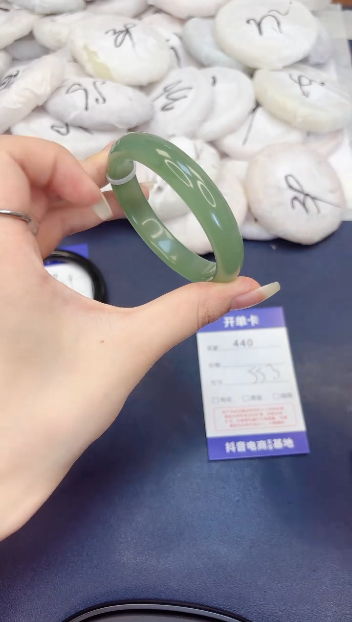 石英质玉手镯未镶嵌440-东陵玉-圈口55