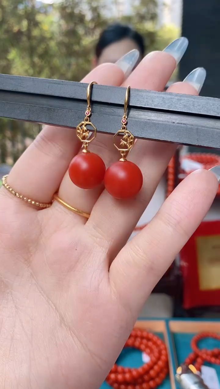 未镶嵌南红玛瑙耳饰保山南红耳环18k金