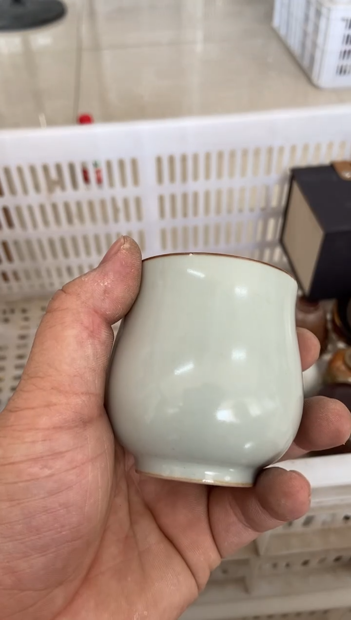 无运费险有瑕疵的摄影的产品有使用过的痕迹有点脏介意勿拍