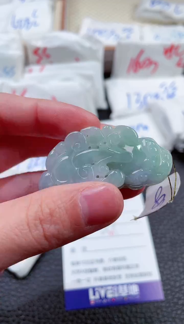 【闪购商品】翡翠颈饰未镶嵌00002329