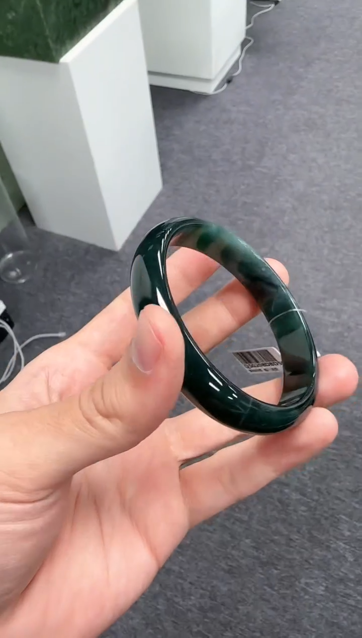 【闪购商品】翡翠手镯未镶嵌翡翠手镯83