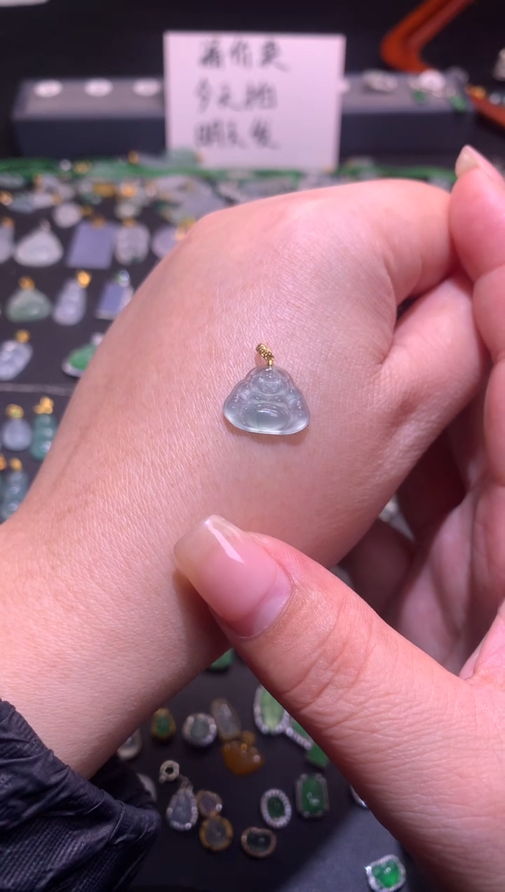 【闪购商品】翡翠吊坠(不含链)18K金镶嵌颜色随机