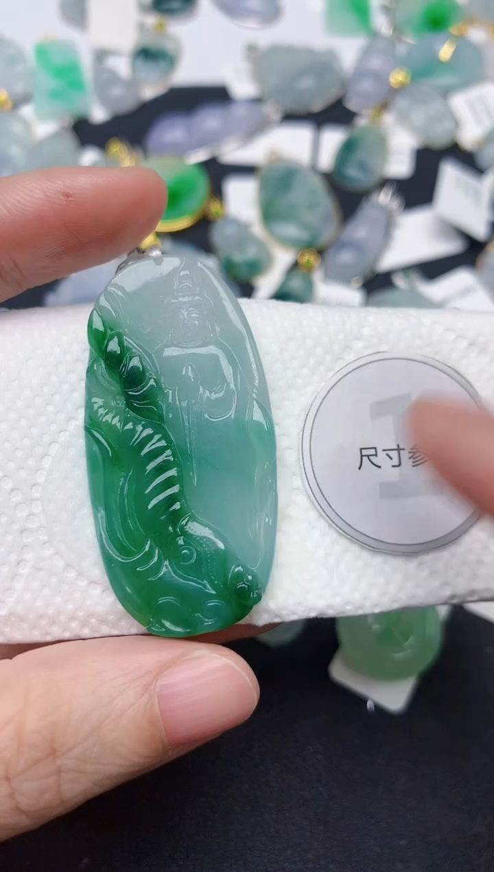 颈饰未镶嵌翡翠天然缅甸A货翡翠