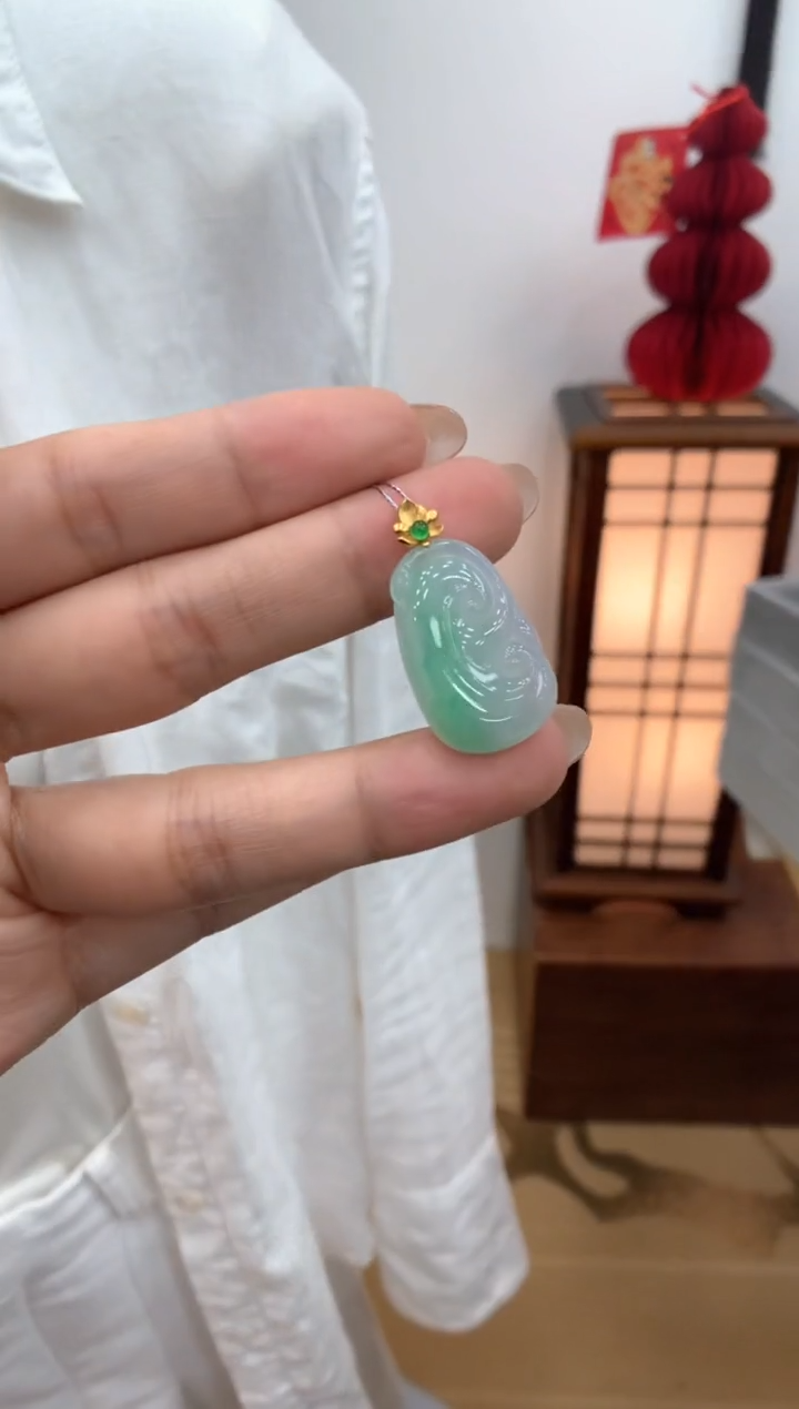 【闪购商品】翡翠颈饰18K金镶嵌如意吊坠
