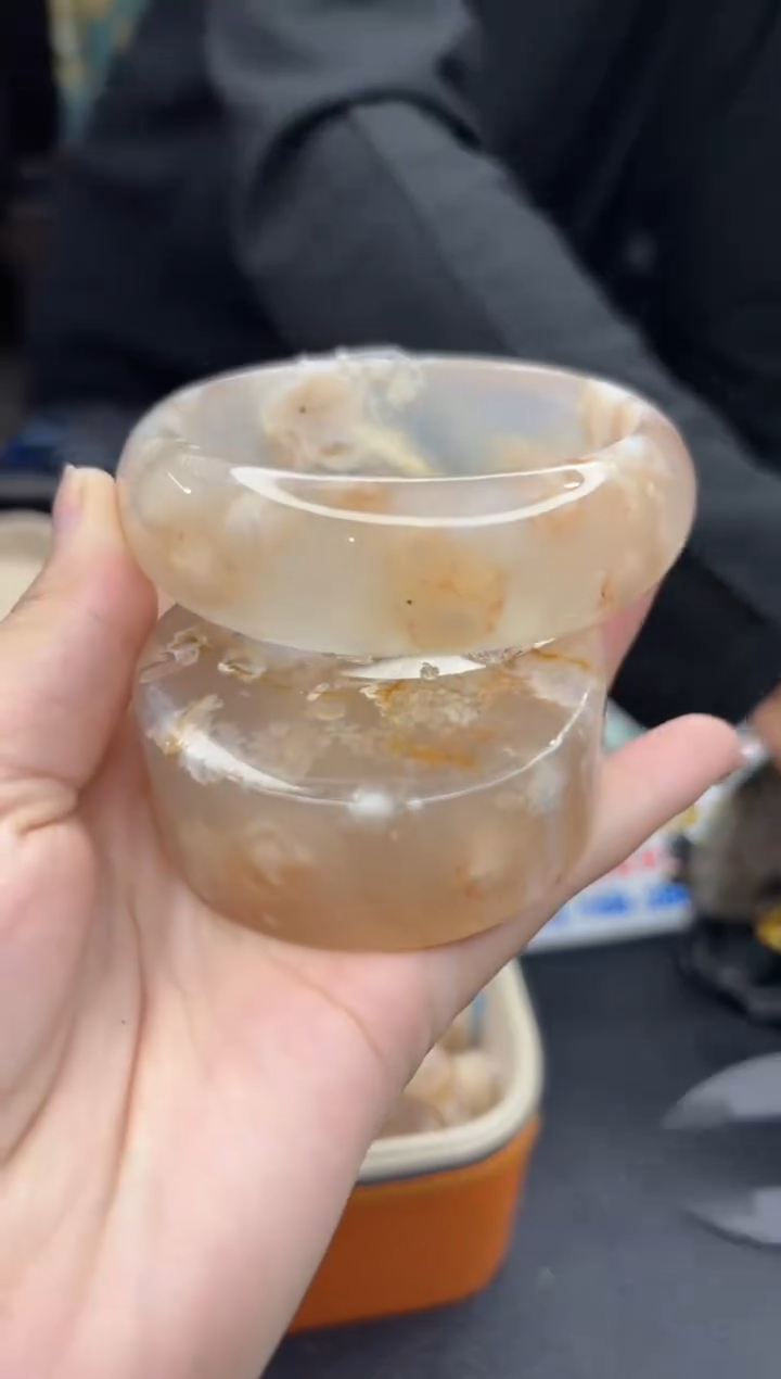 【闪购商品】石英质玉手镯未镶嵌34（62圈赠送镯心）