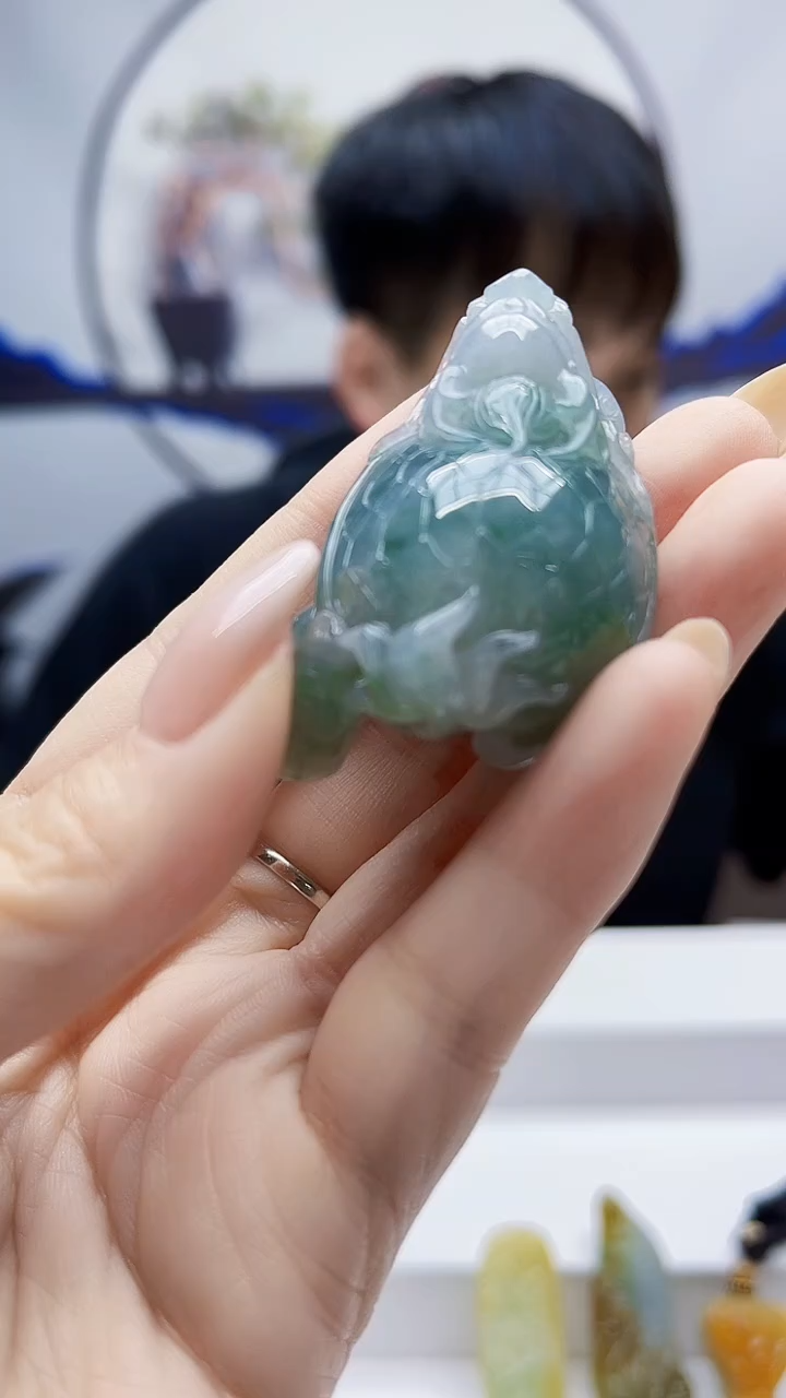 未镶嵌定制翡翠毛货挂件64