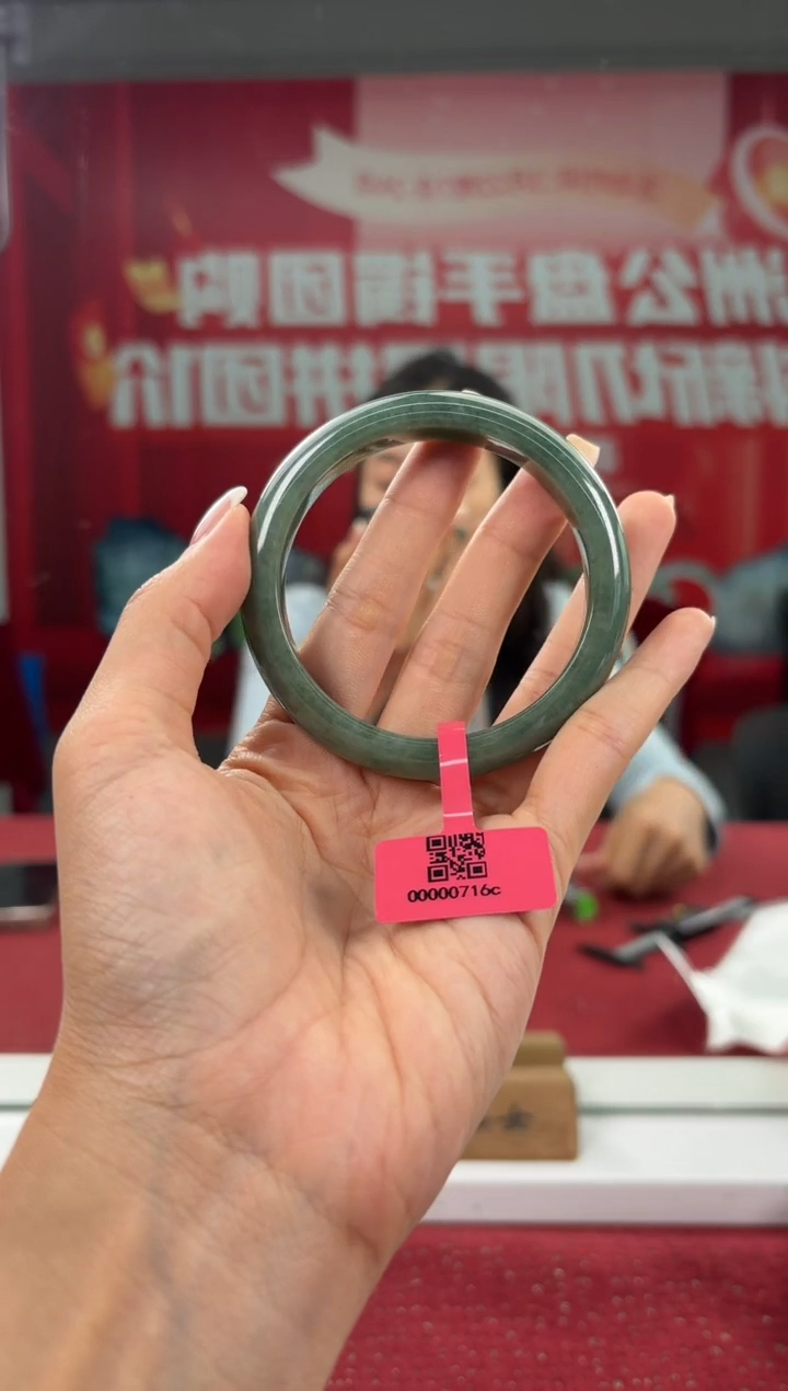 翡翠未镶嵌手镯11手镯