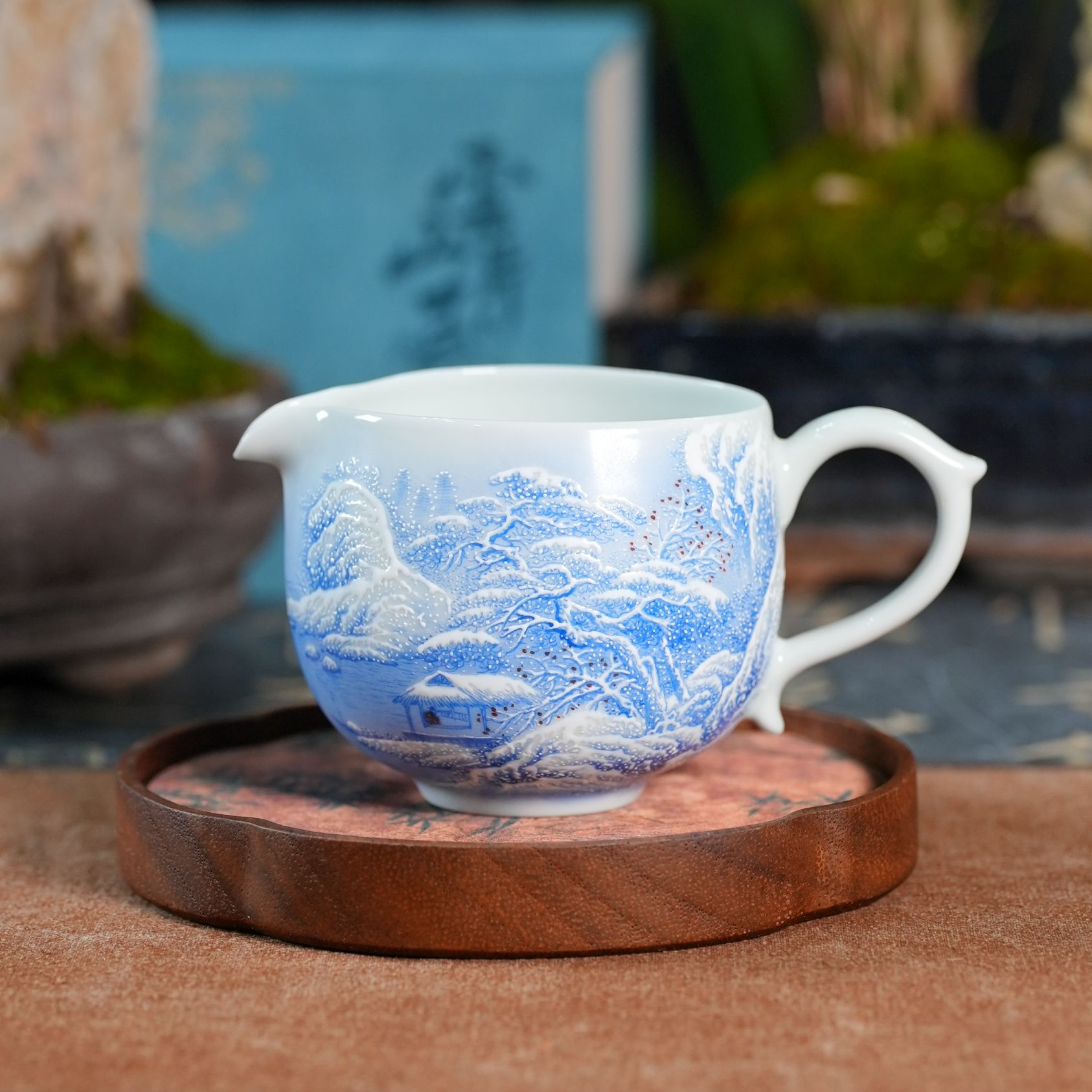 云山片玉 宝石蓝雪景公道杯带把手陶瓷纯手工 