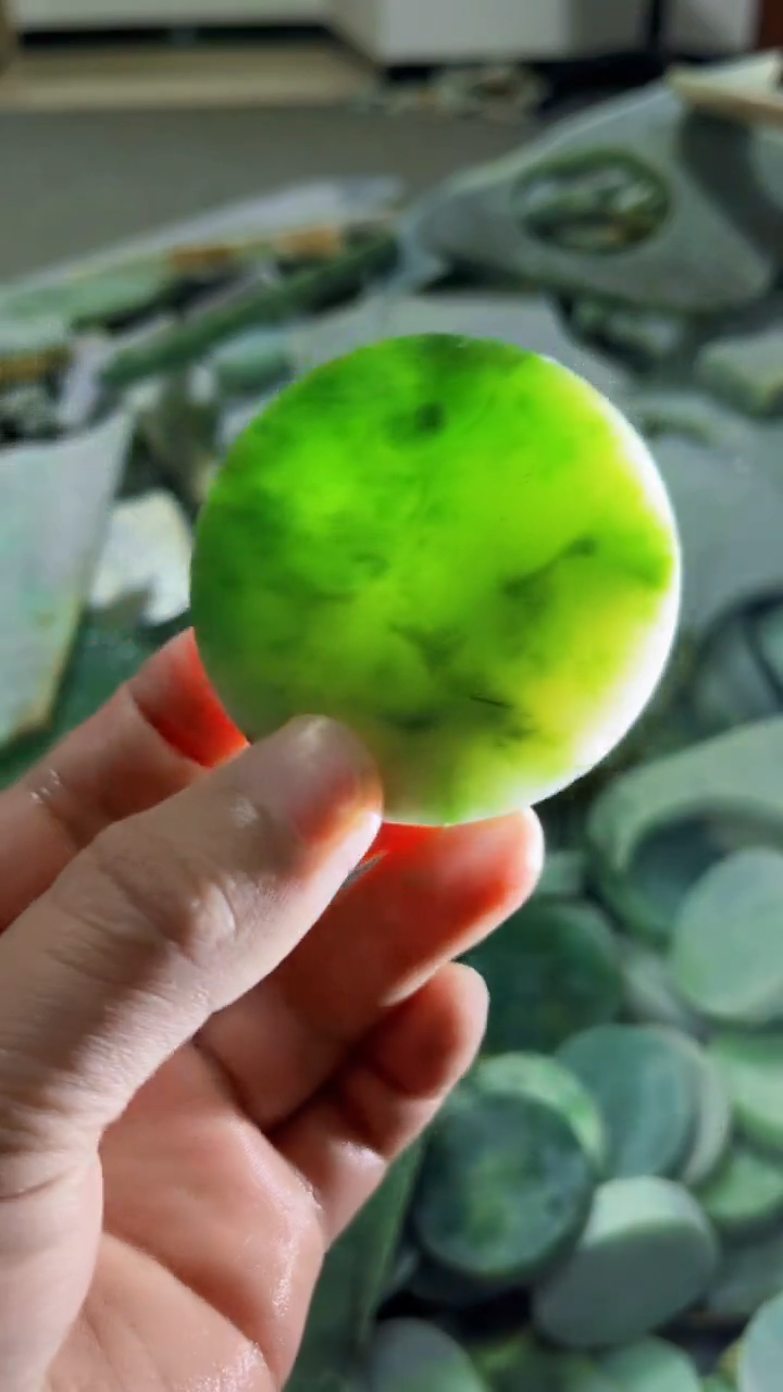 【闪购商品】翡翠挂件未镶嵌A货康壹014