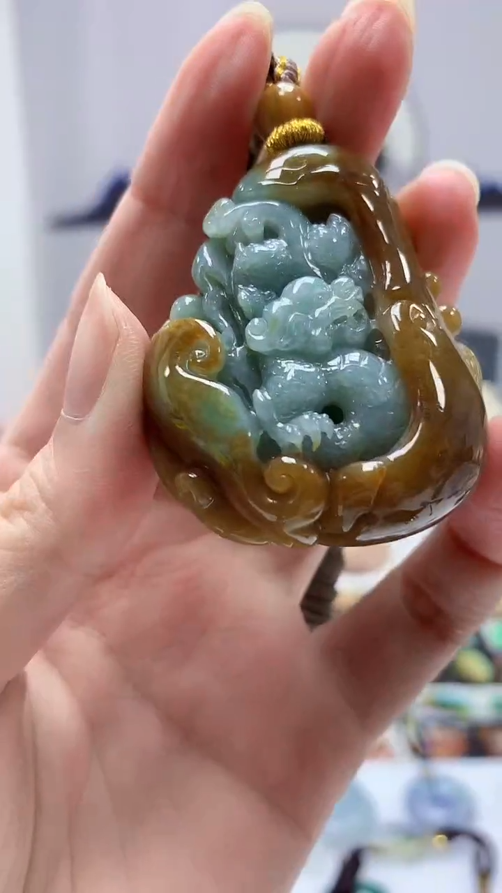 【闪购商品】定制翡翠未镶嵌0405zm-毛货挂件124