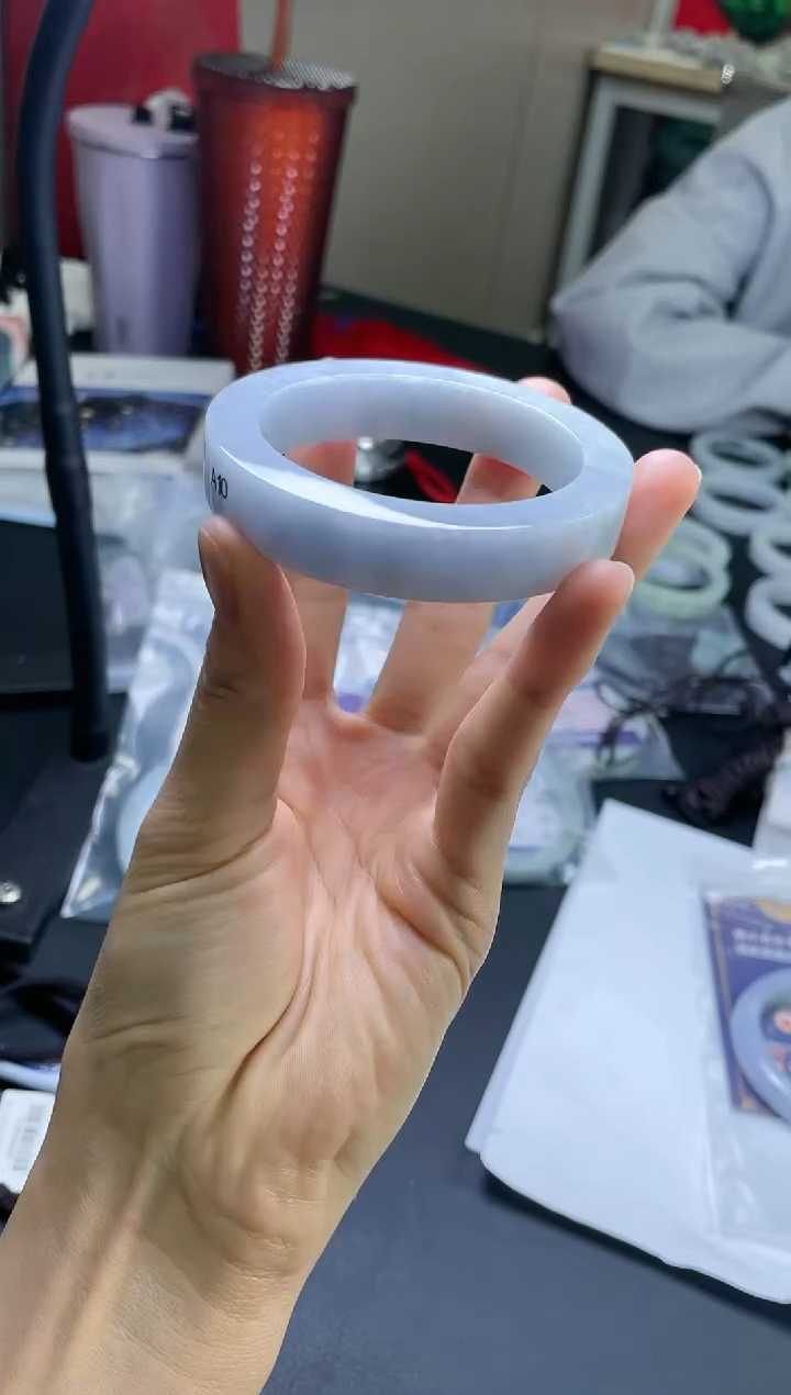 【闪购商品】定制翡翠手镯未镶嵌手镯54-56