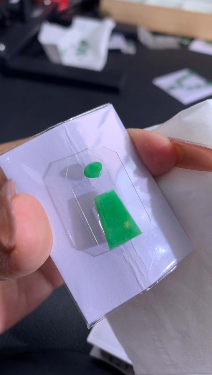 【闪购商品】定制翡翠未镶嵌翡翠