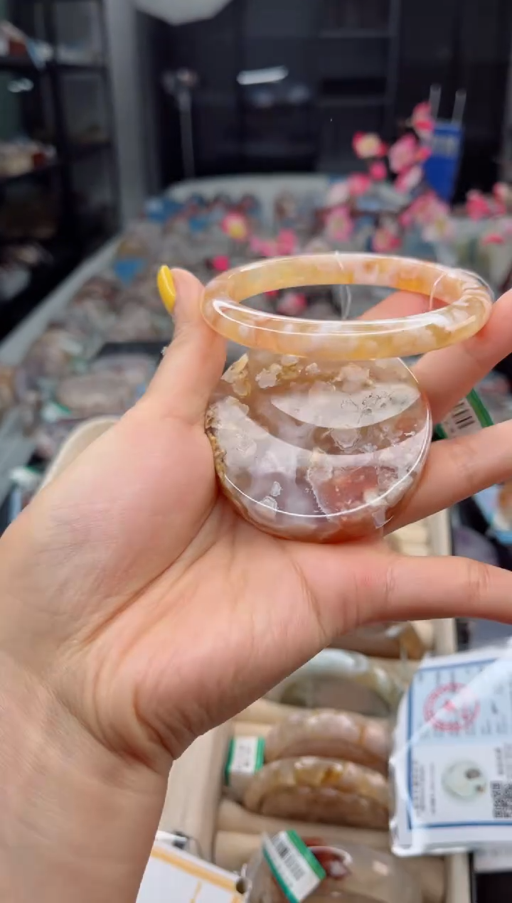 石英质玉未镶嵌手镯61圈口（赠送镯心）6507582