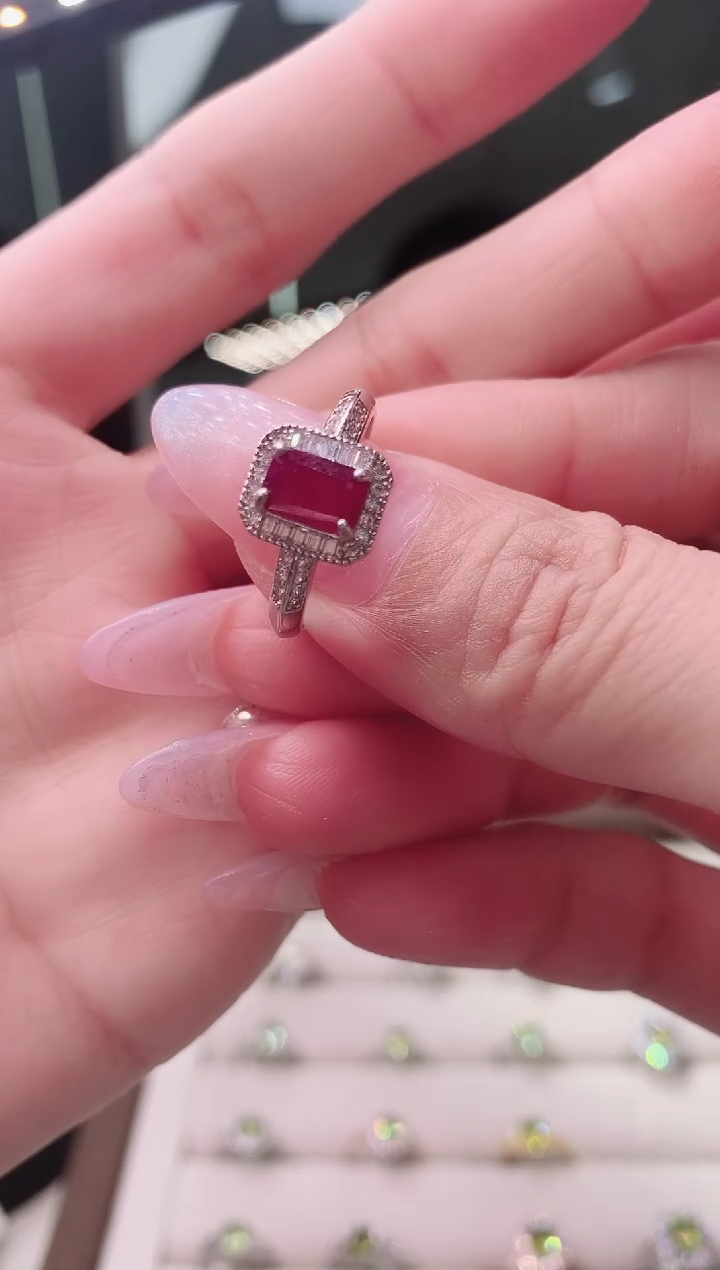 【闪购商品】红宝石戒指银S925镶嵌37-2  