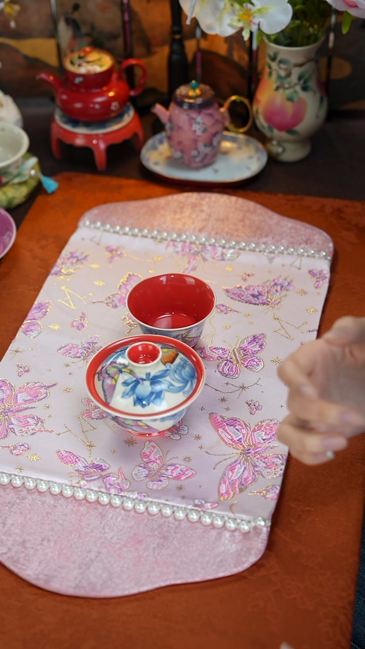 岁****女景德镇手工手绘釉下青花雨香斋一套