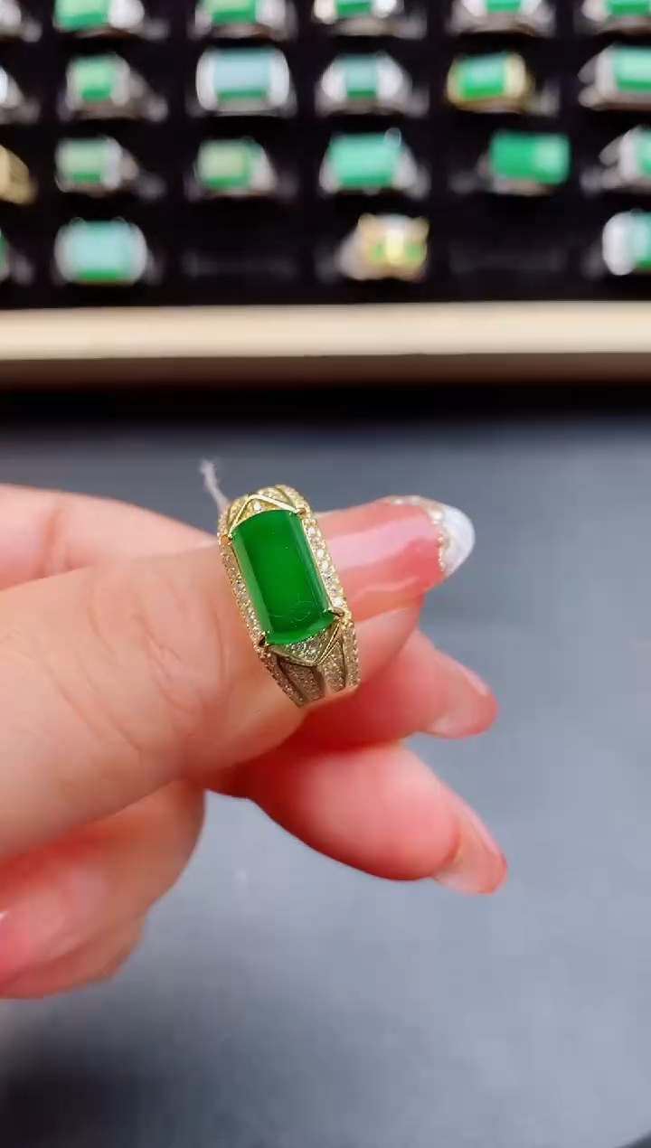 【闪购商品】翡翠戒指银S925镶嵌12121