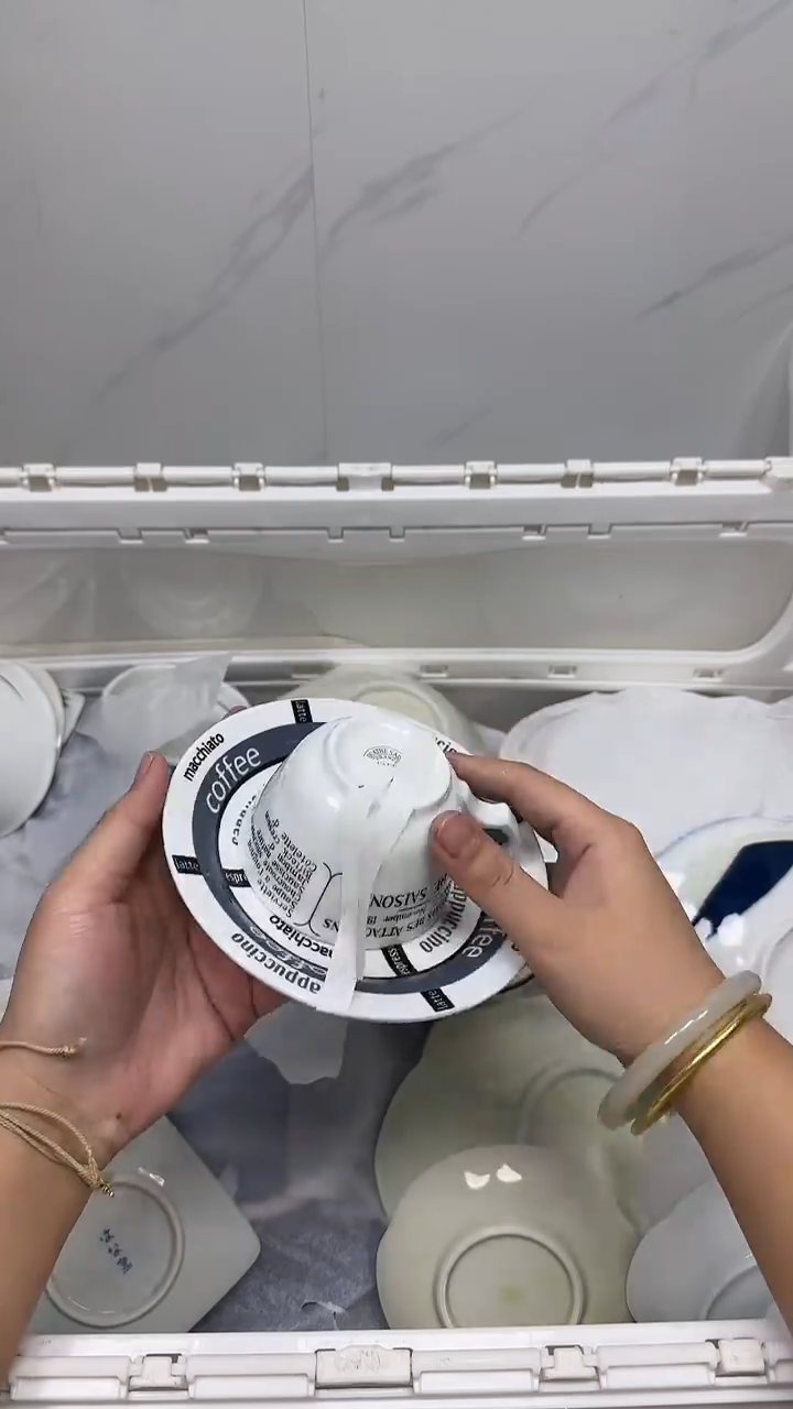 【闪购商品】4389回流瓷器默认微瑕，18.8包邮