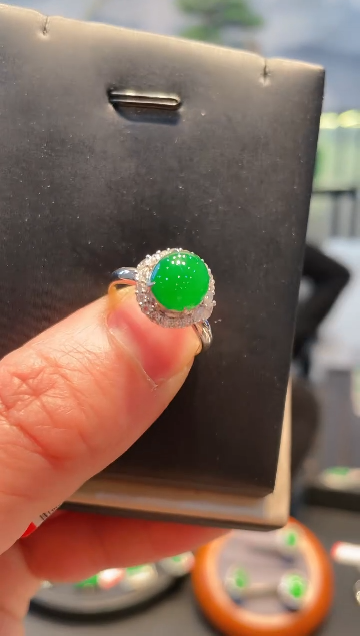 【闪购商品】翡翠颈饰18K金镶嵌A74天然A货翡翠