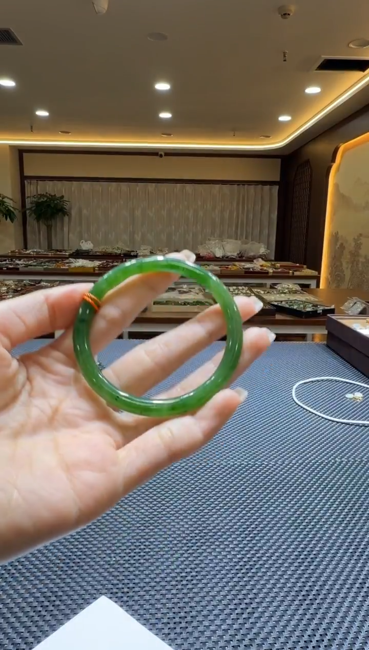 颈饰未镶嵌和田玉手镯55