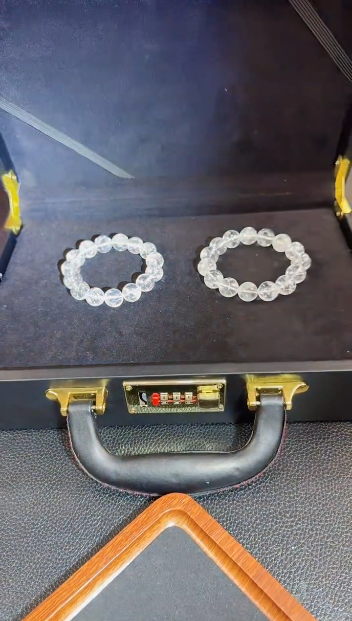 【闪购商品】水晶手串未镶嵌多样性发货只发一件