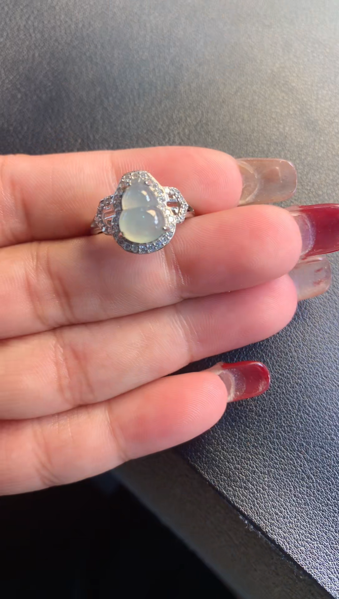 【闪购商品】翡翠戒指银S925镶嵌缅甸天然翡翠A货