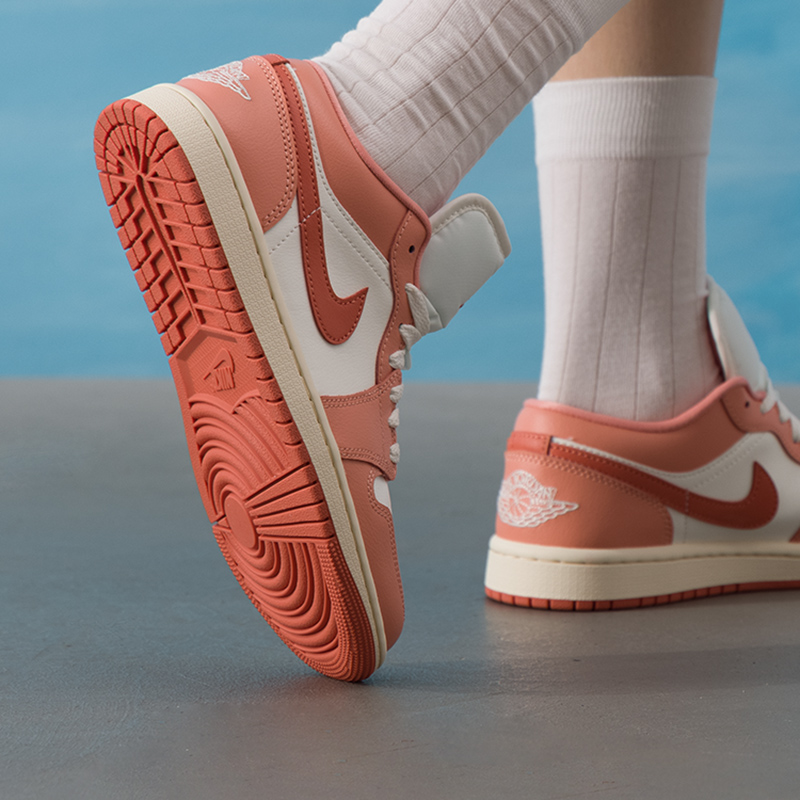 NIKE耐克AJ1女鞋2025夏新款低帮复古篮球鞋时尚休闲运动鞋 DC0774