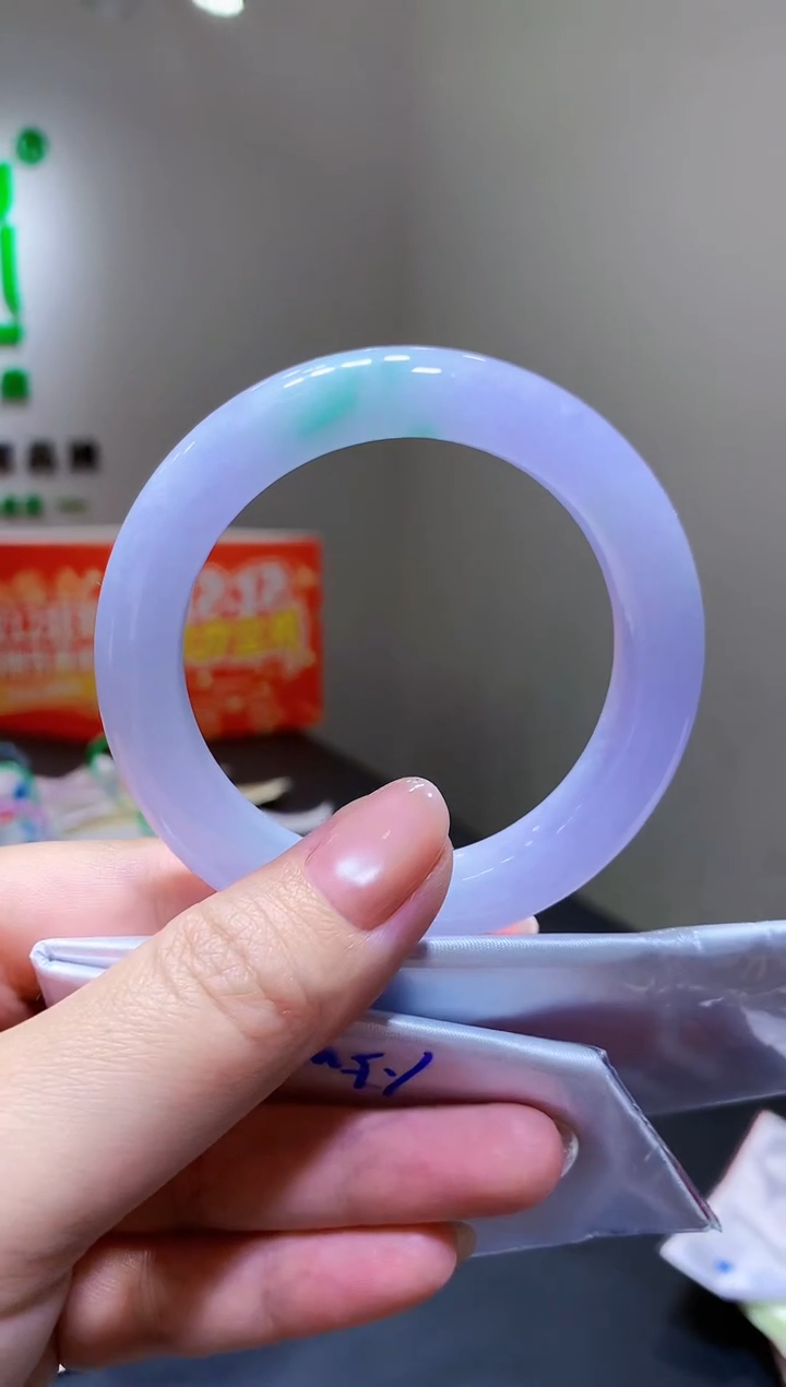 未镶嵌手镯翡翠-k81 天然缅甸A货翡翠55.5圆条