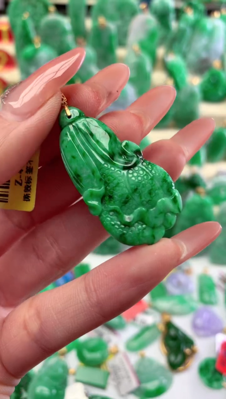 【闪购商品】翡翠颈饰18K金镶嵌挂件