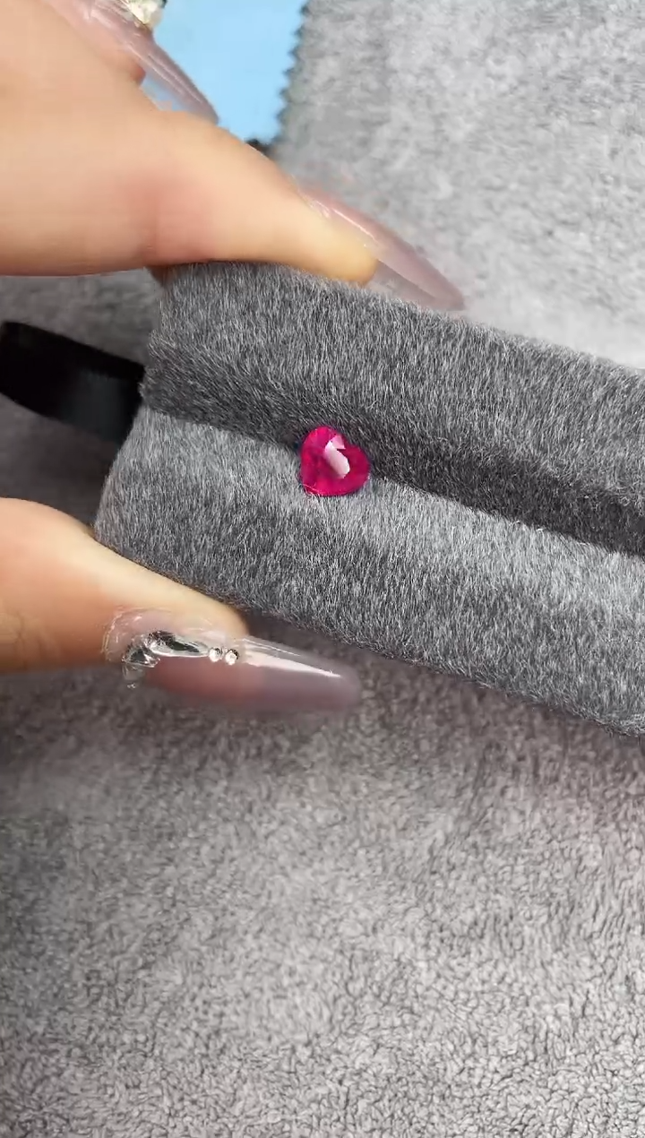 【闪购商品】红宝石裸石未镶嵌1.35克拉