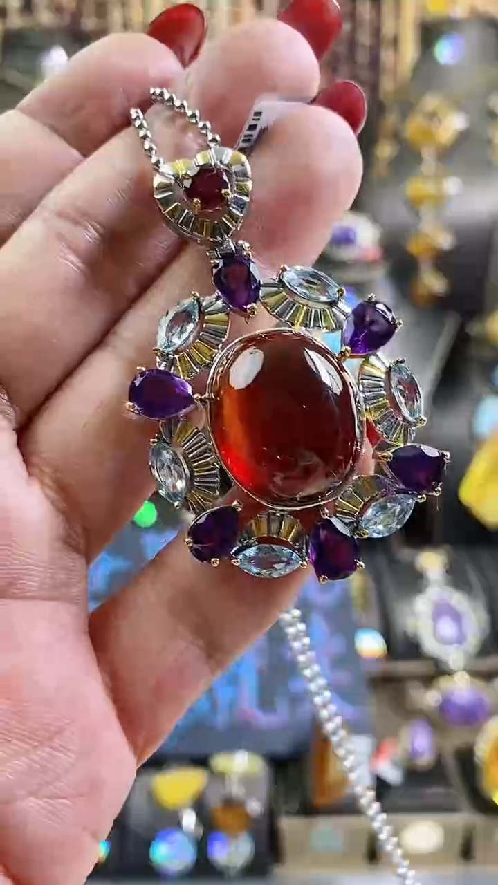 银S925镶嵌颈饰石榴石吊坠