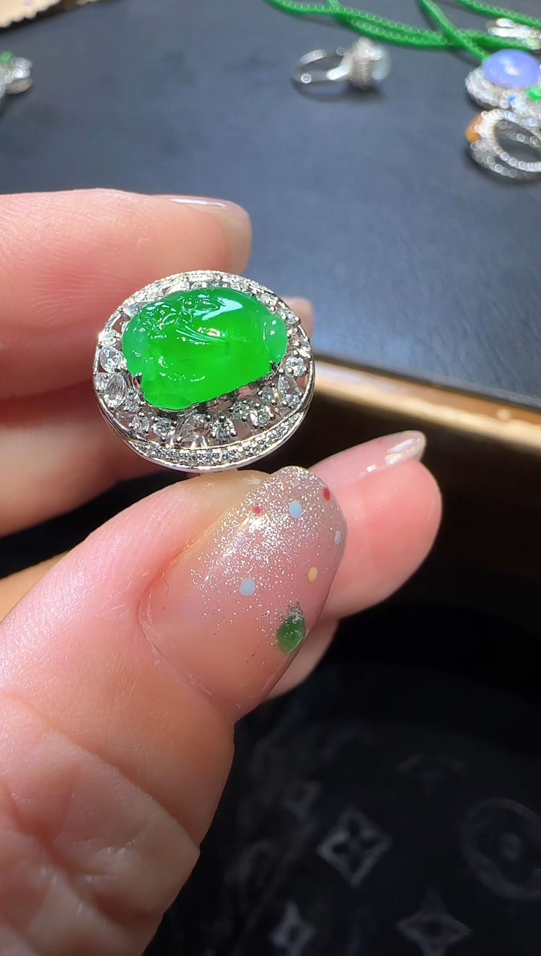 【闪购商品】翡翠戒指18K金镶嵌貔貅