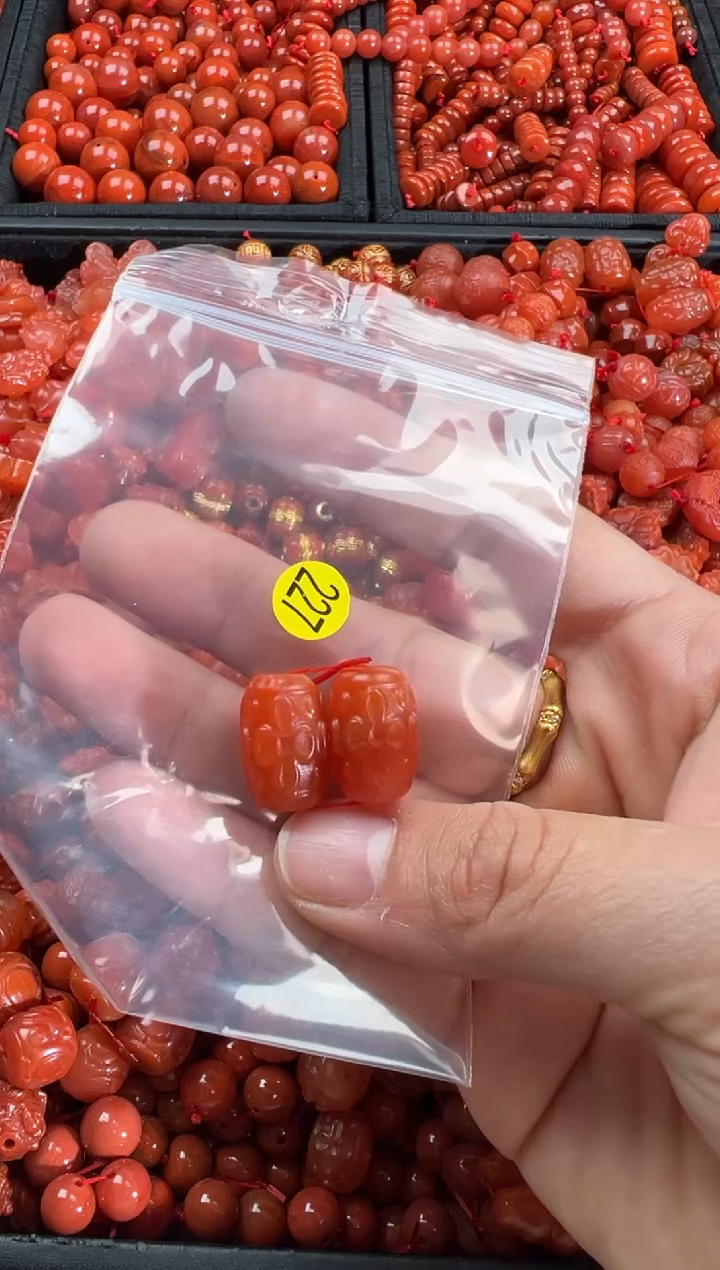 【闪购商品】南红玛瑙颈饰未镶嵌1