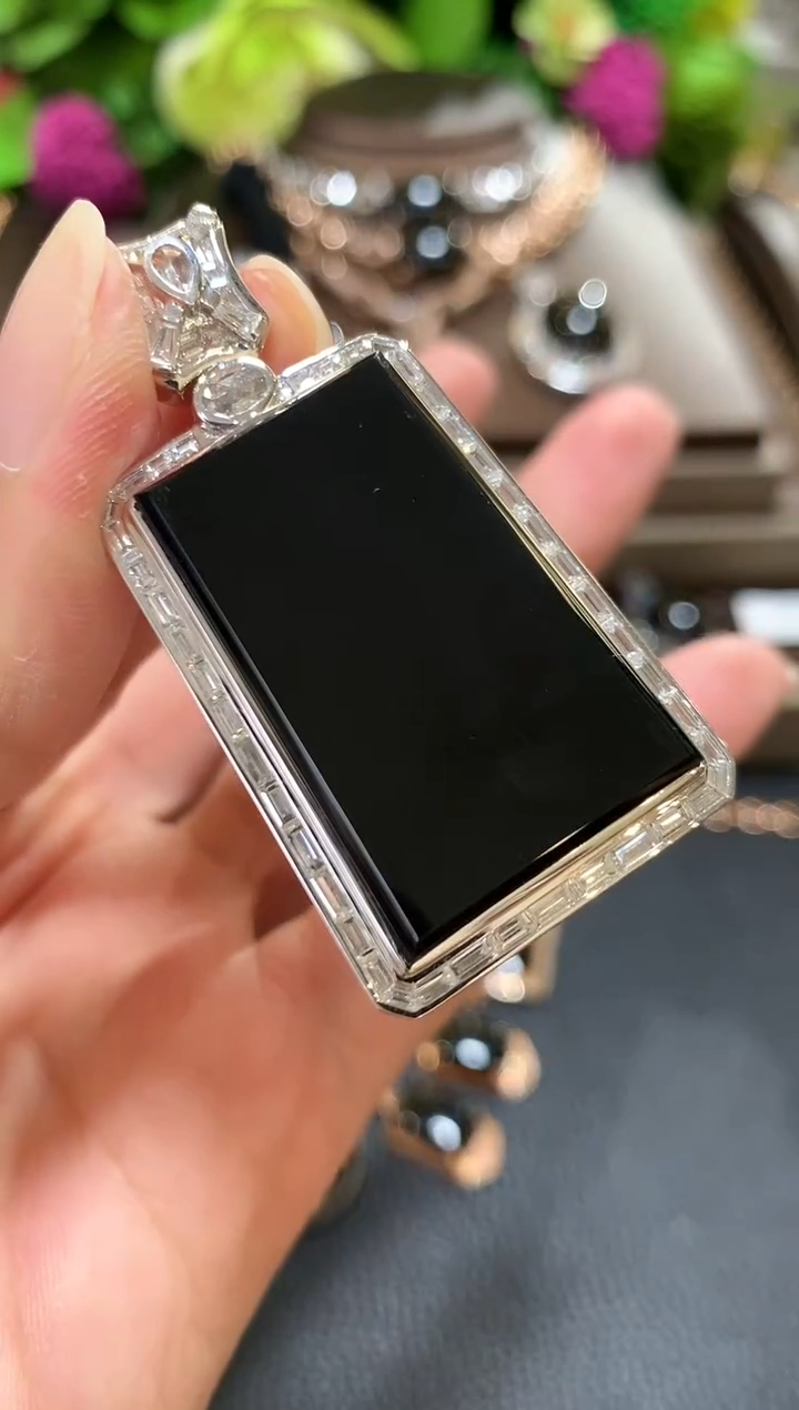 吊坠(不含链)18K金镶嵌翡翠m123  